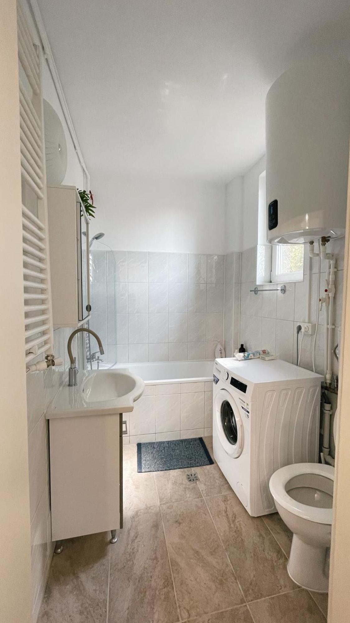 Pinkfluid - Charming Studio In Prime Location بوخارست المظهر الخارجي الصورة